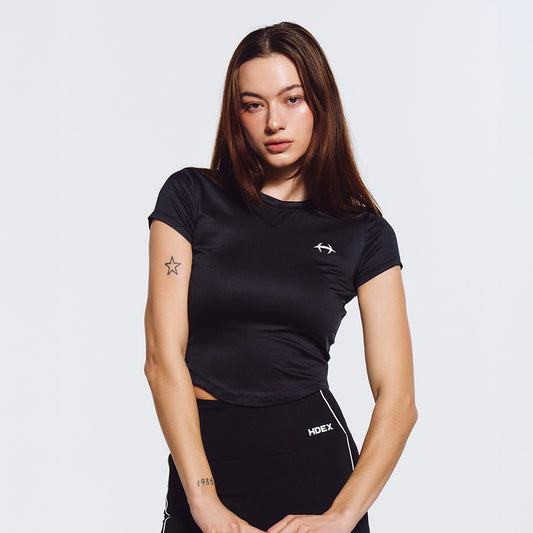 Soft 弧擺修身運動上衣 黑色