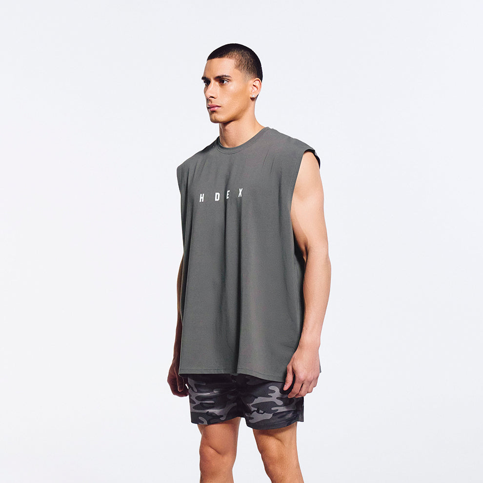 【新品預購】Air Overfit 圓領運動背心 深鐵灰色