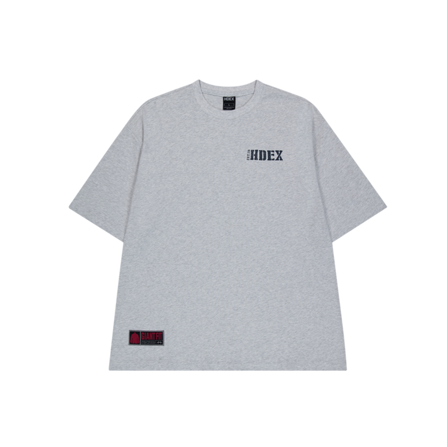 【新品預購】CORE SMALL LOGO GIANT FIT 棉質短袖上衣 灰白色