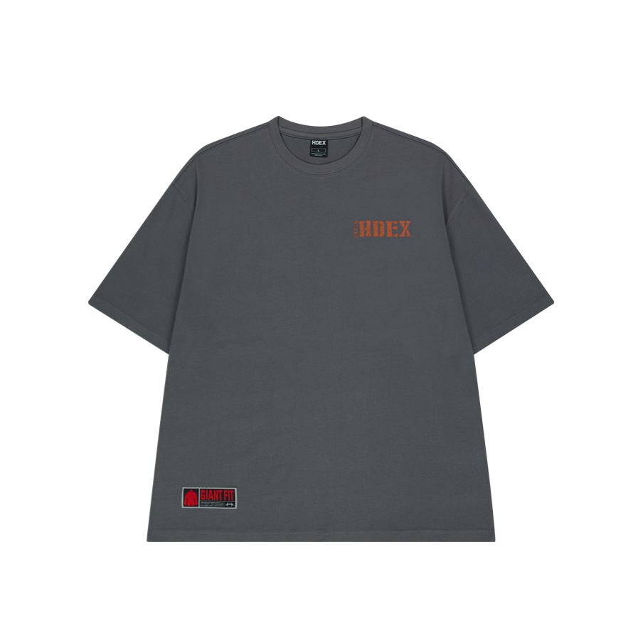 【新品預購】CORE SMALL LOGO GIANT FIT 棉質短袖上衣 炭灰色