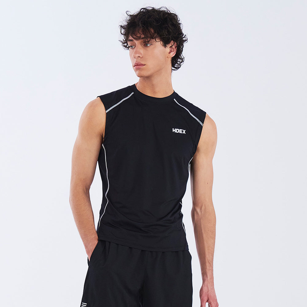 【新品預購】PRO MUSCLE FIT 無袖修身運動背心 黑色