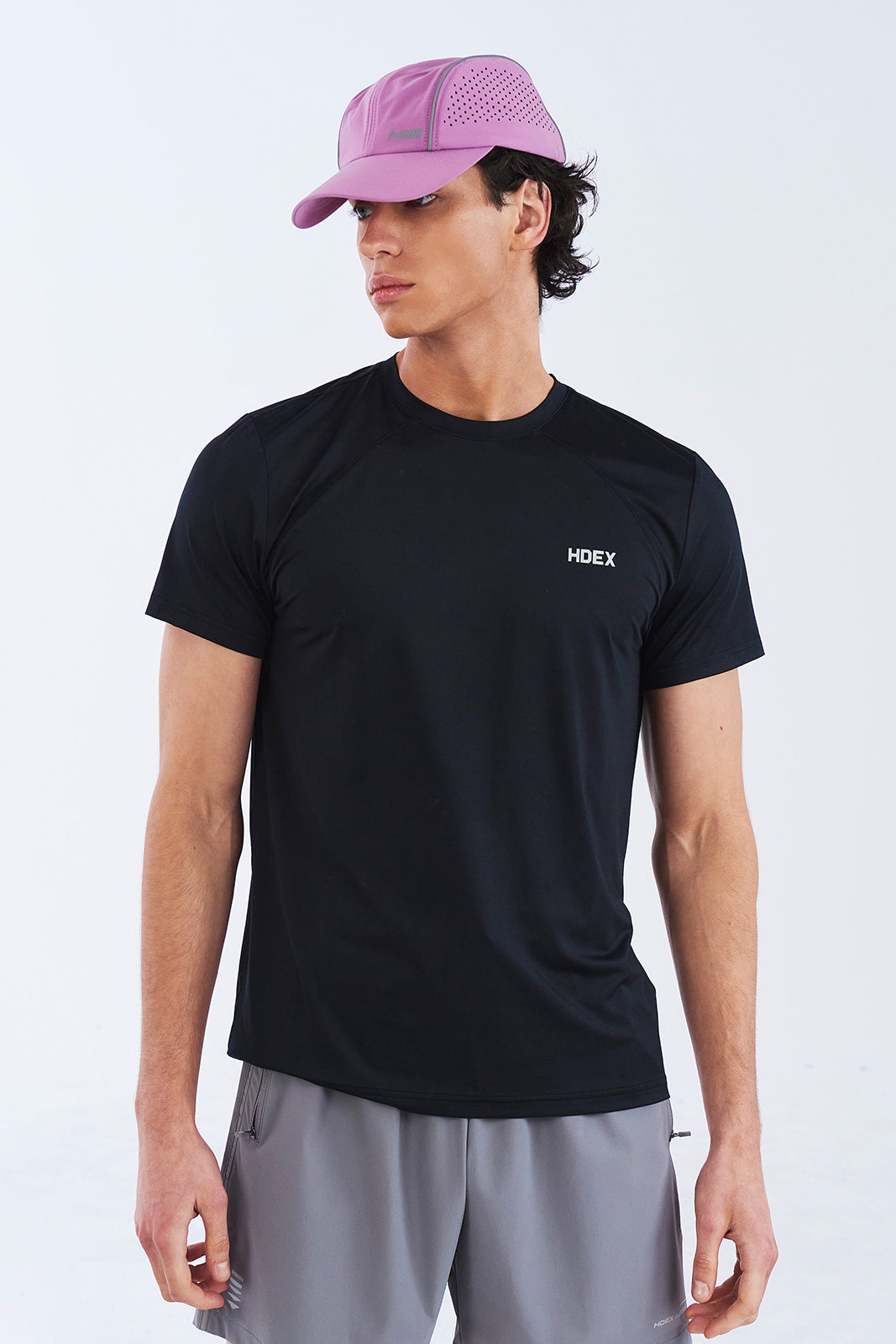 【新品預購】QUICK DRY MUSCLE FIT 短袖合身運動上衣 黑色