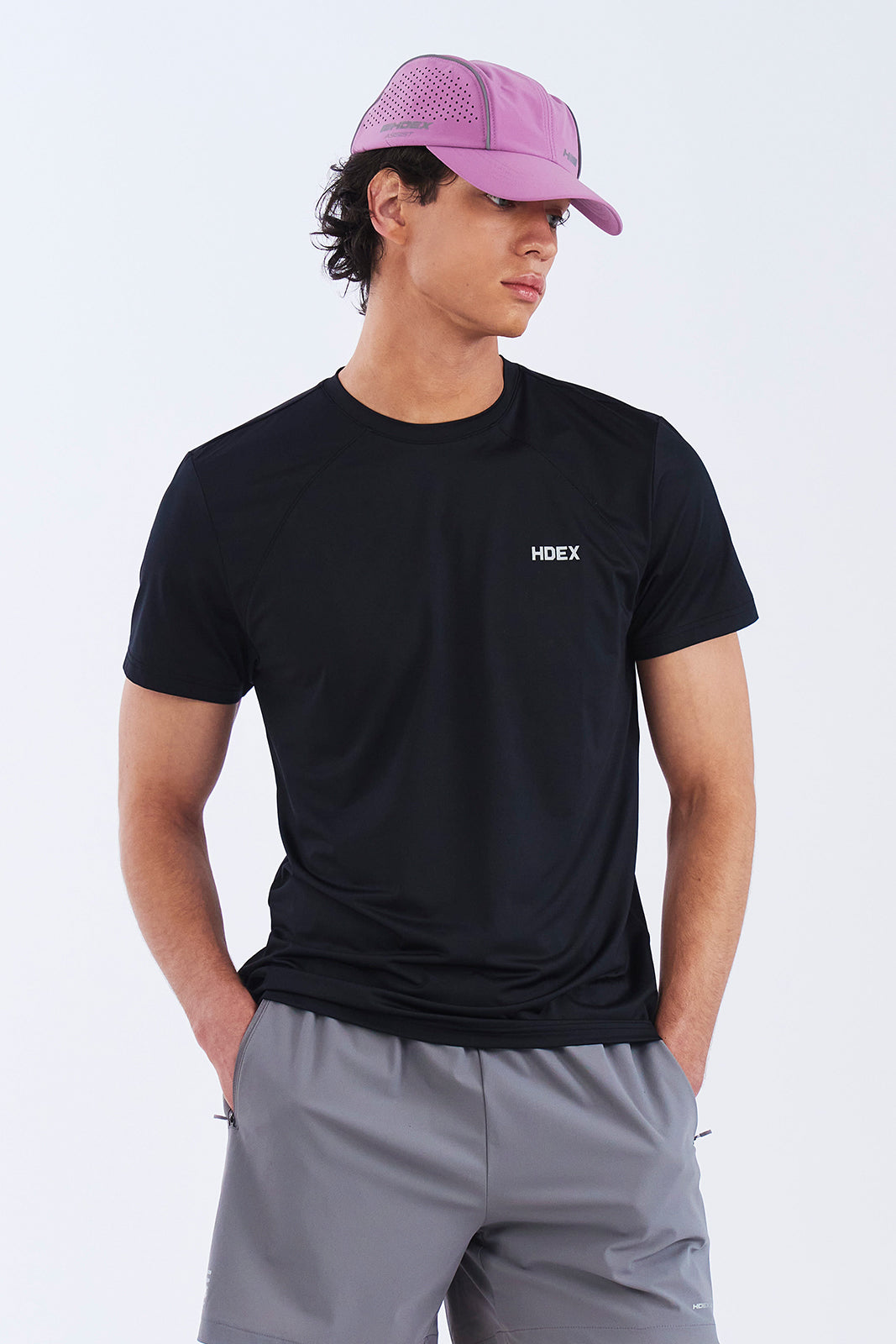 【新品預購】QUICK DRY MUSCLE FIT 短袖合身運動上衣 黑色