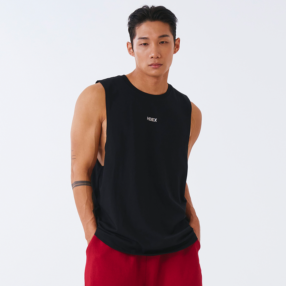 【新品預購】Silver Main Logo 圓領運動背心 黑色