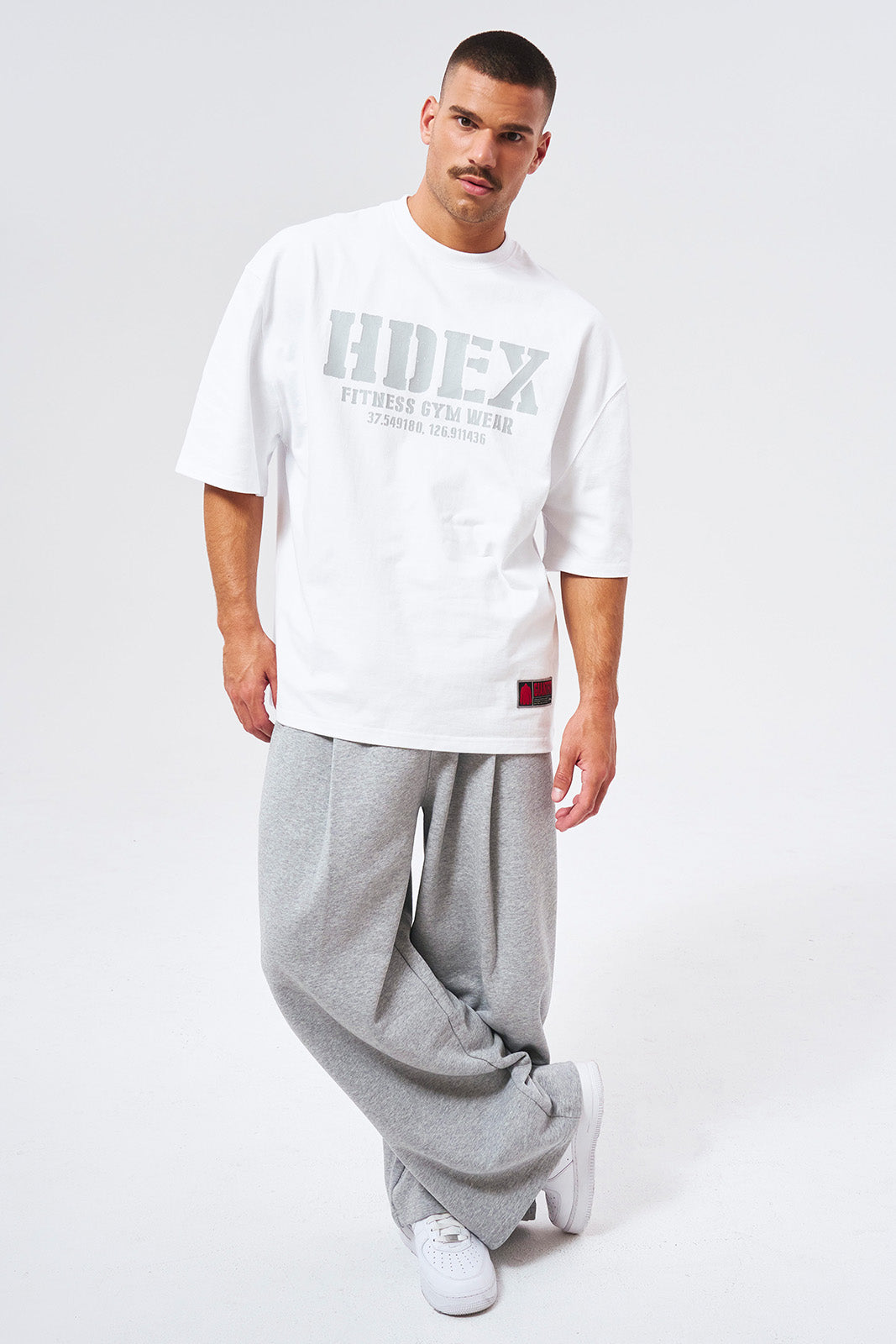 【新品預購】Core Logo 水洗復古風運動長褲 混灰色