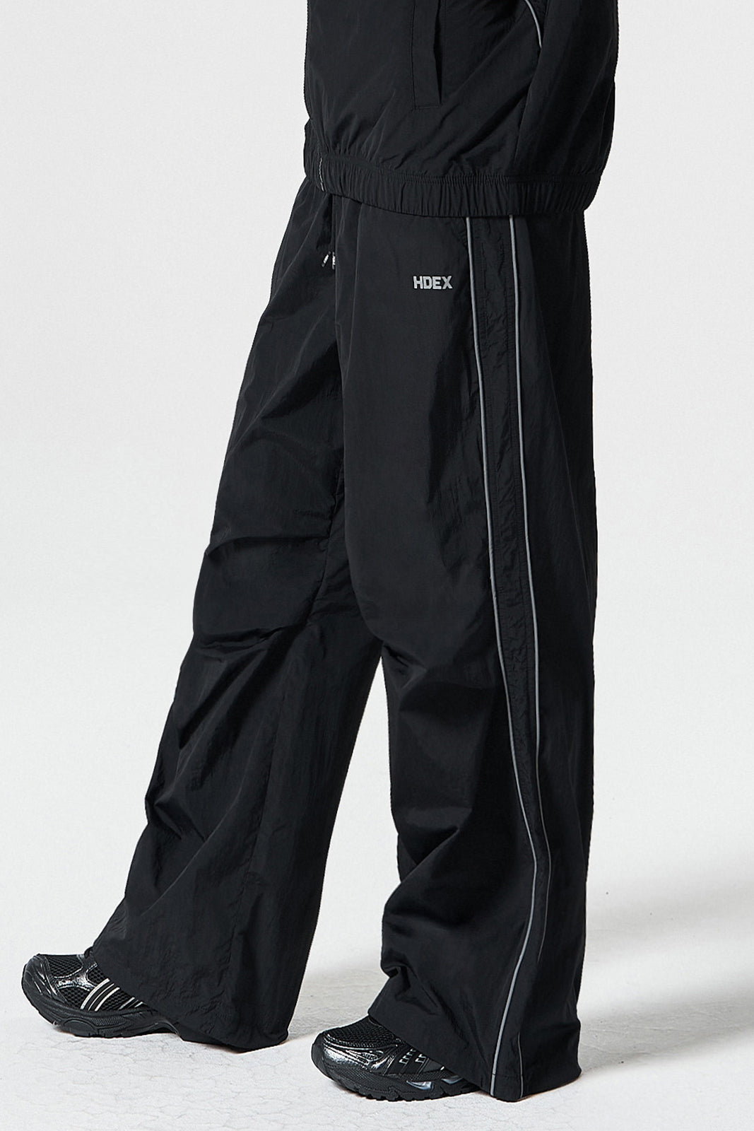 【新品預購】PIPING 尼龍運動長褲 黑色(男女同款)