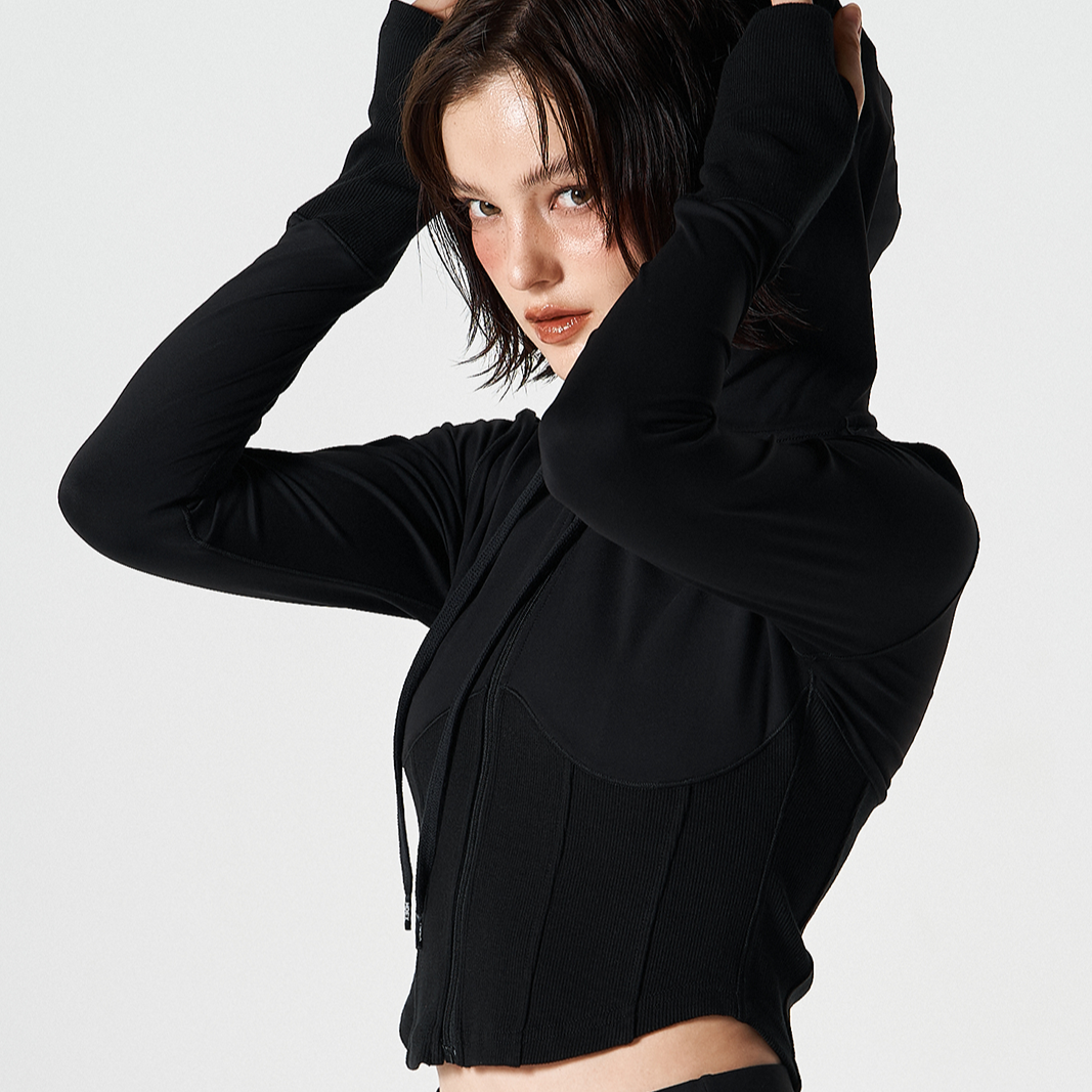 Womens Supple Corest 弧擺修身連帽外套 黑色