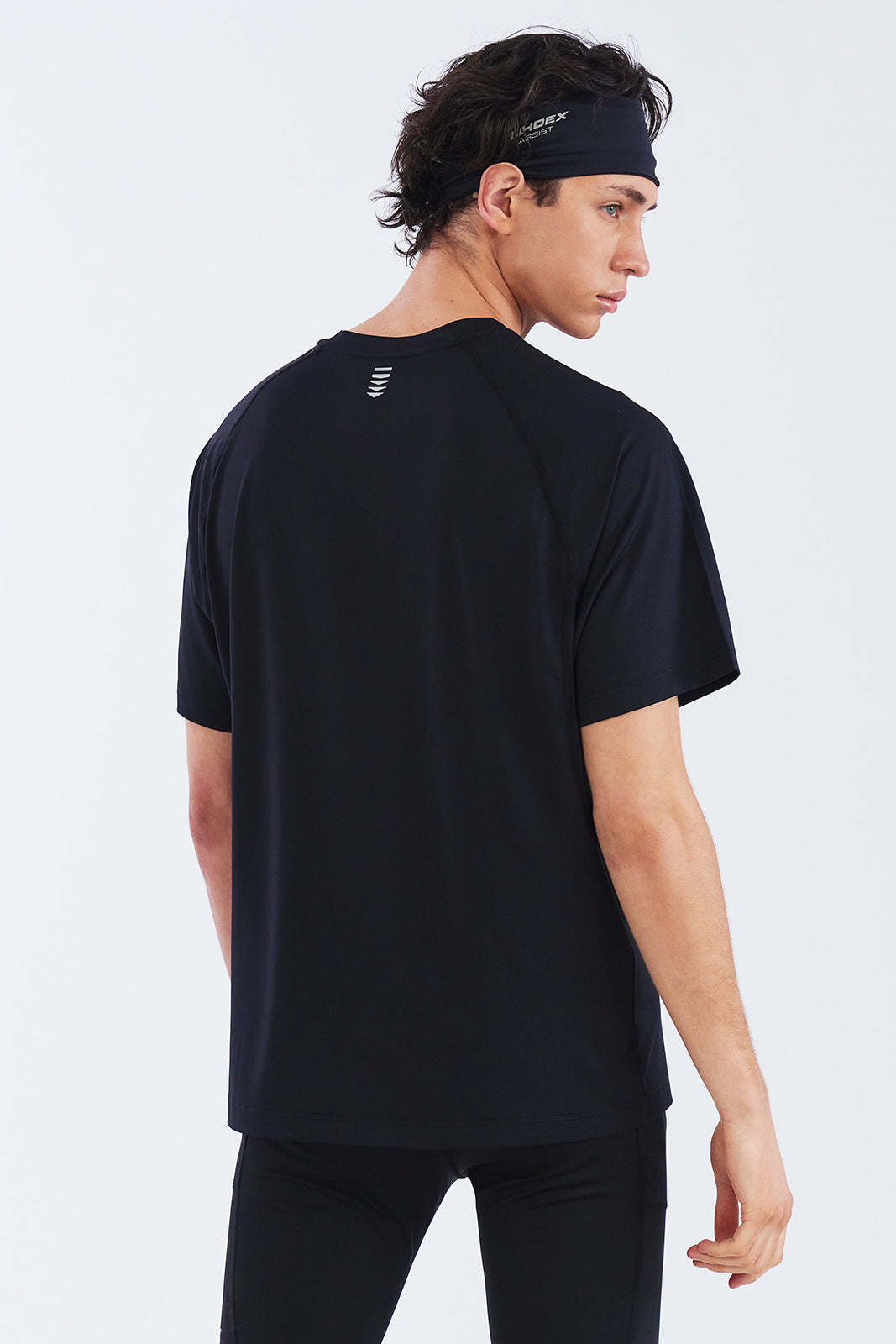 【新品預購】ASSIST MESH MIX 透氣運動短袖上衣 黑色