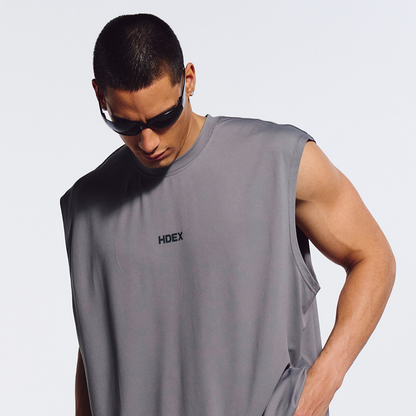 Main Small Logo Overfit 圓領運動背心 深灰色