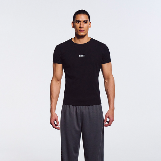 【新品預購】Essential Ribbed Muscle Fit 貼身短袖上衣 黑色
