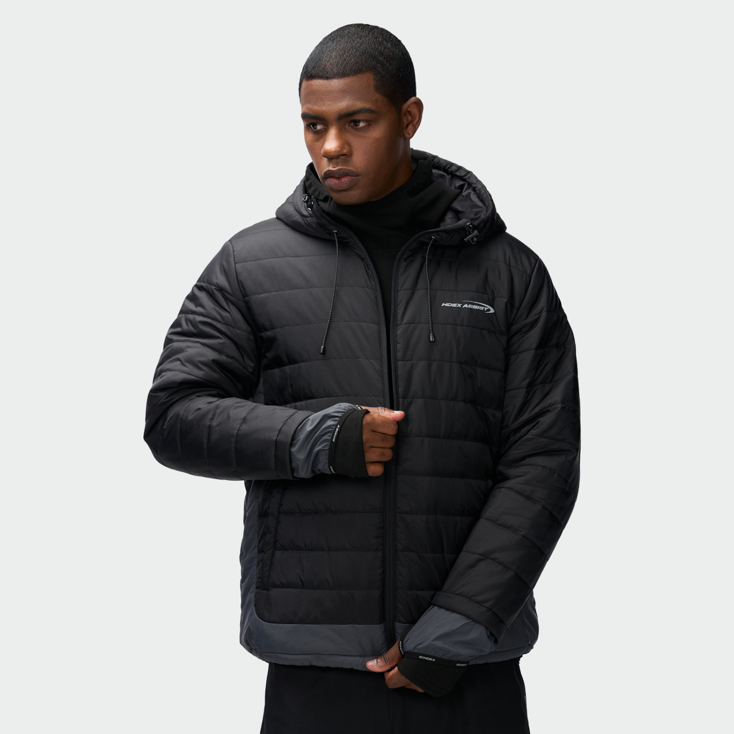 【新品早鳥優惠】Assist Light Puffer 輕暖科技外套 黑色(男女同款)