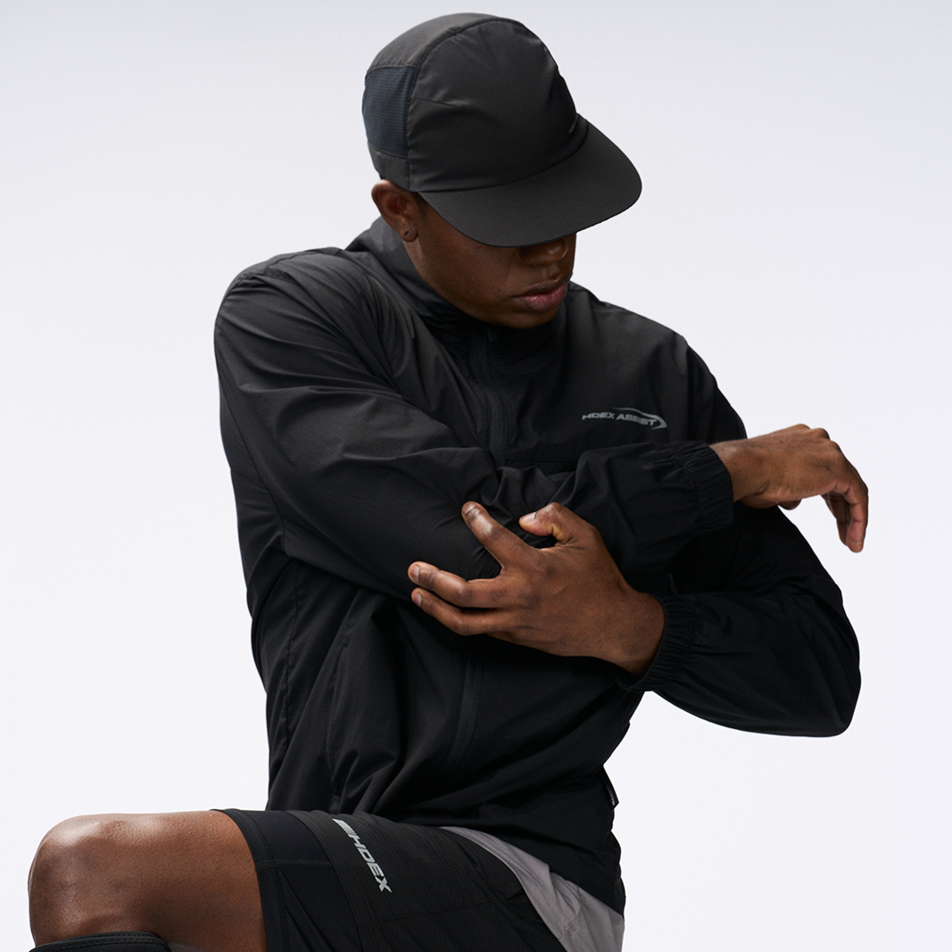 【新品早鳥優惠】Assist Light Running 運動防風外套 黑色