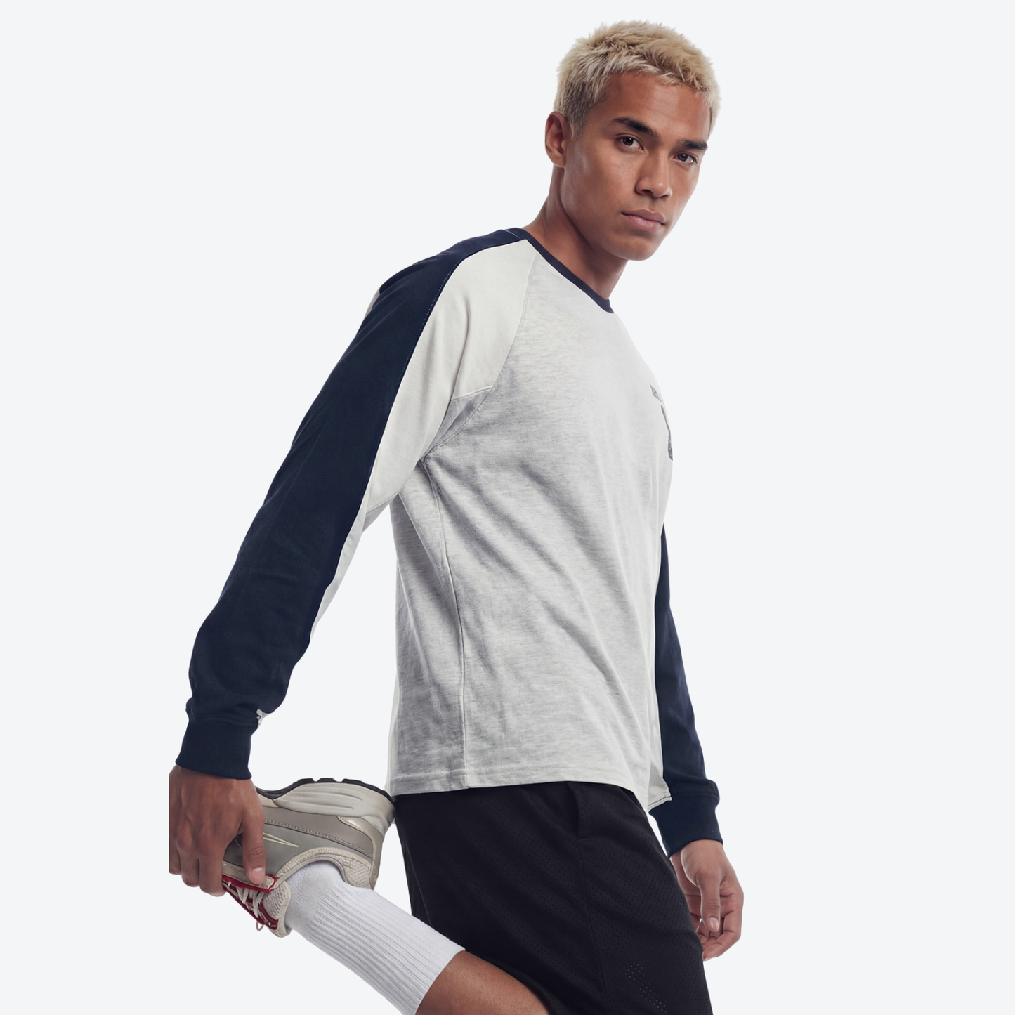 【新品早鳥優惠】Number 8 Raglan 滾邊撞色休閒純棉長袖上衣 麻灰白(男女同款)