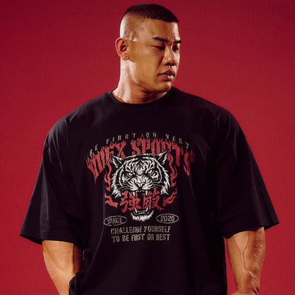 Strong Dexter Giant Fit 老虎印花運動短袖上衣 黑色