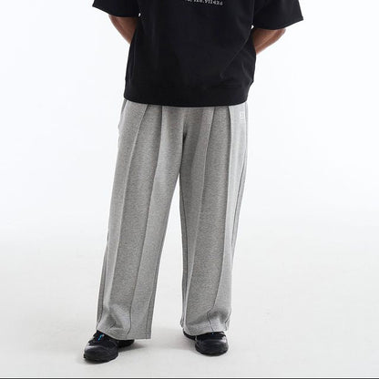 【新品早鳥優惠】Core Deep Tuck 壓線寬版運動長褲 麻花灰