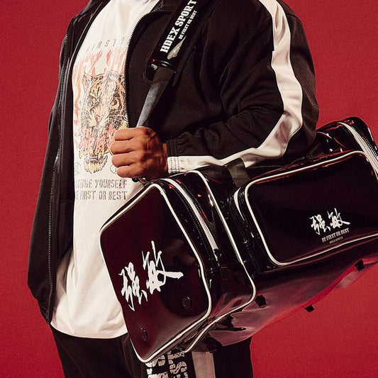 【新品早鳥優惠】Strong Dexter Enamel 亮面漆皮運動手提包 黑色