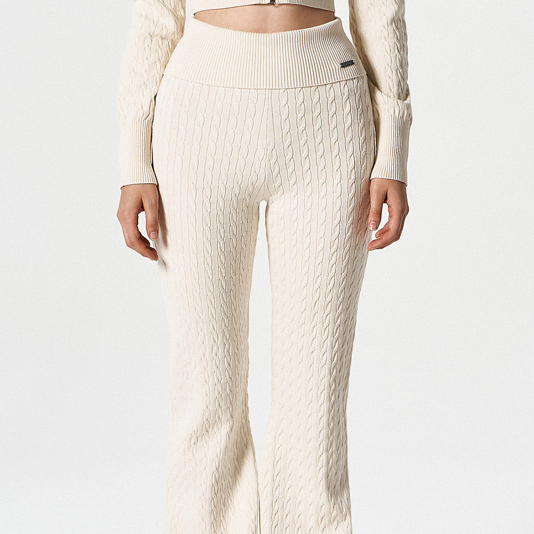 【早鳥優惠】Womens Cable 麻花針織修身喇叭褲 象牙白