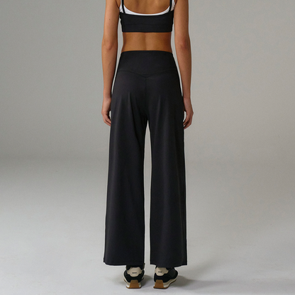 【新品早鳥優惠】Light Support Daily 修身寬版運動長褲 黑色