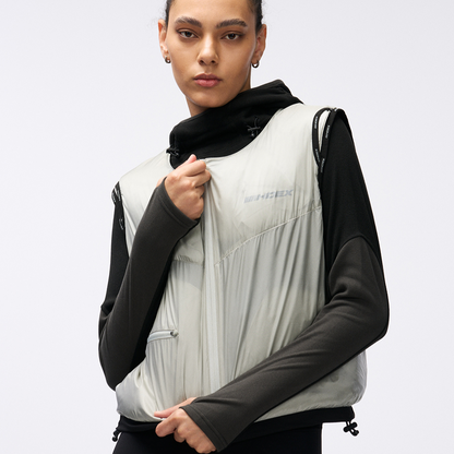 【新品早鳥優惠】Assist Utility Running 輕暖科技背心 淺灰色(男女同款)